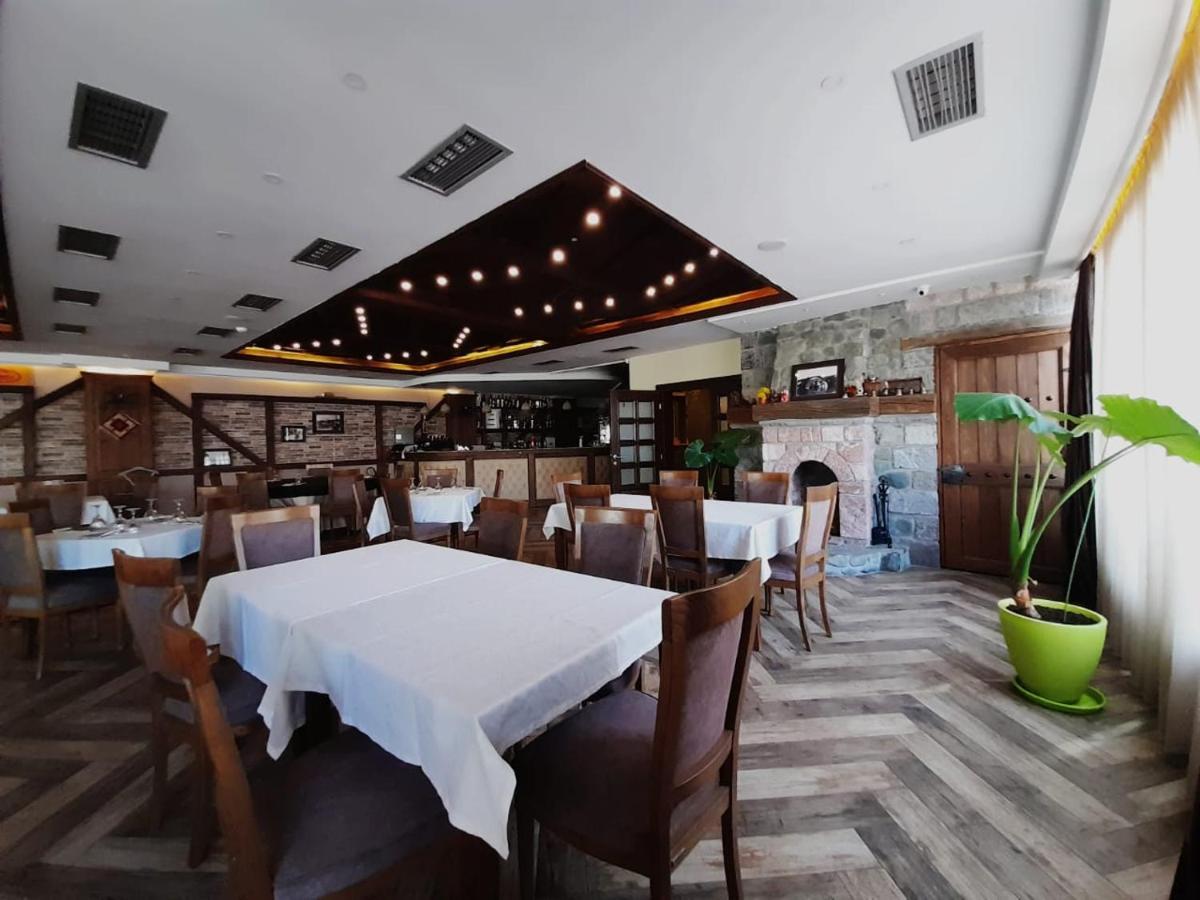 Hotel Happy Gjakova Exterior foto