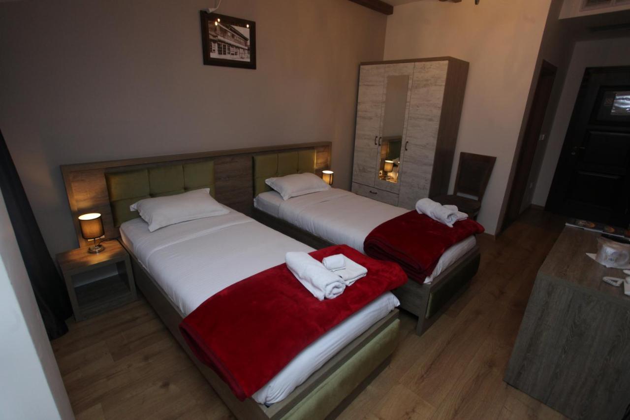 Hotel Happy Gjakova Exterior foto
